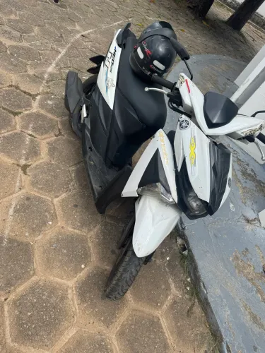 Yamaha neo 2018 completa