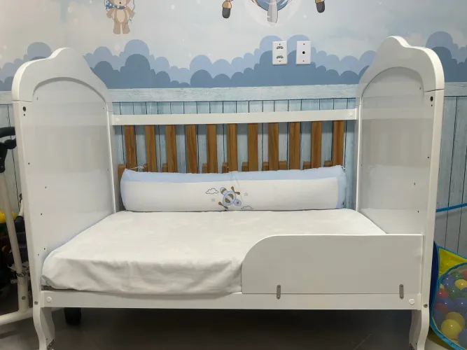 Berço que vira cama 