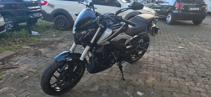 Moto Dominar 250