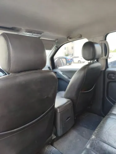 Nissan Frontier LE CD 4X4 2.5 TB Diesel Aut. 2013