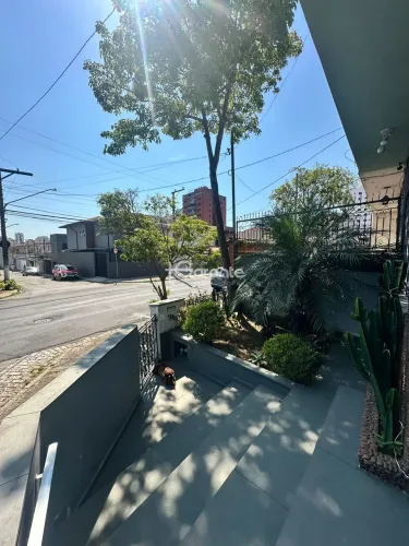Casa para venda com 175m² e 2 vagas na Vila Carioca