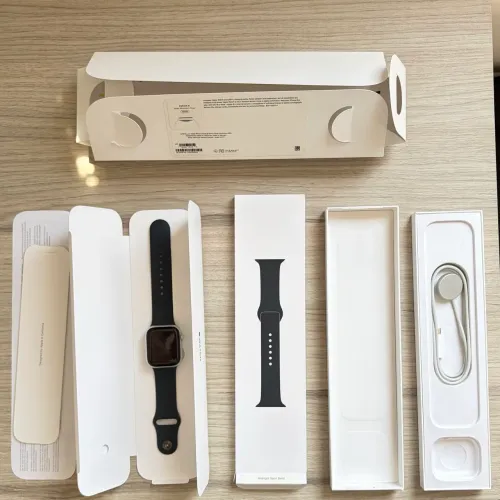 Apple Watch Series 8 (45mm) GPS | Completo + 4 Pulseiras (Leia o Anúncio)