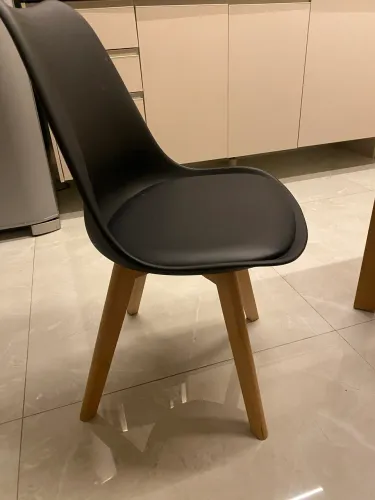 Cadeira eames madeira