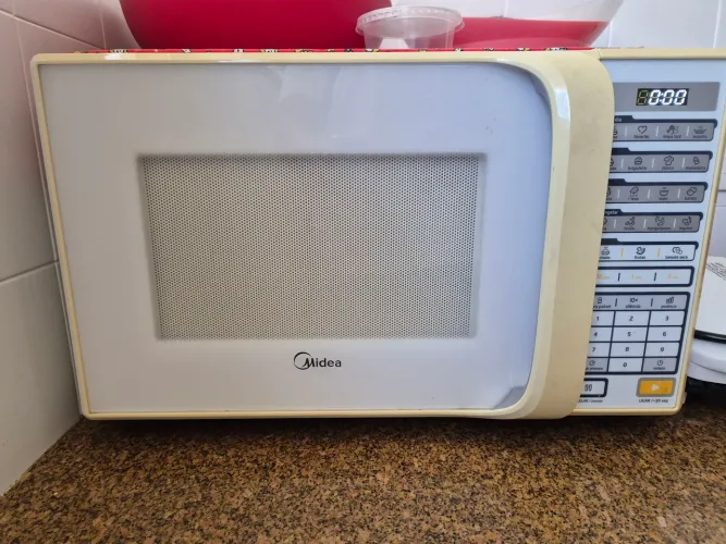 Micro-ondas Midea Liva de 20 Litros