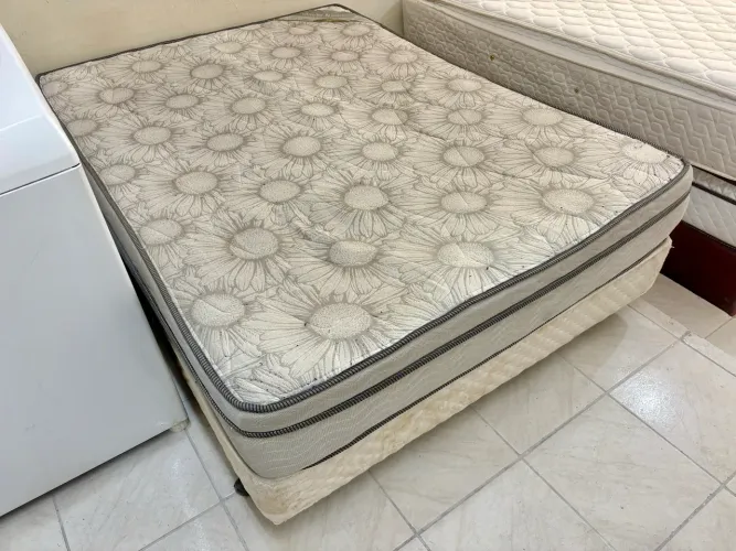 Cama box de casal , cama de casal