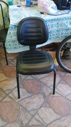 Cadeira Couro Sintético