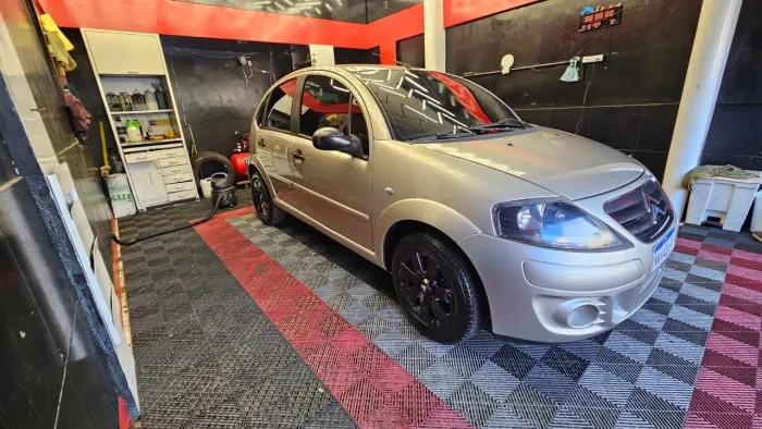 Citroen C3 GLX 1.4/ GLX Sonora 1.4 Flex 8V 5P 2012
