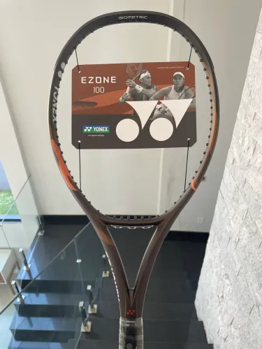 Raquete Yonex Ezone 100 Brown 2026 Lacrada