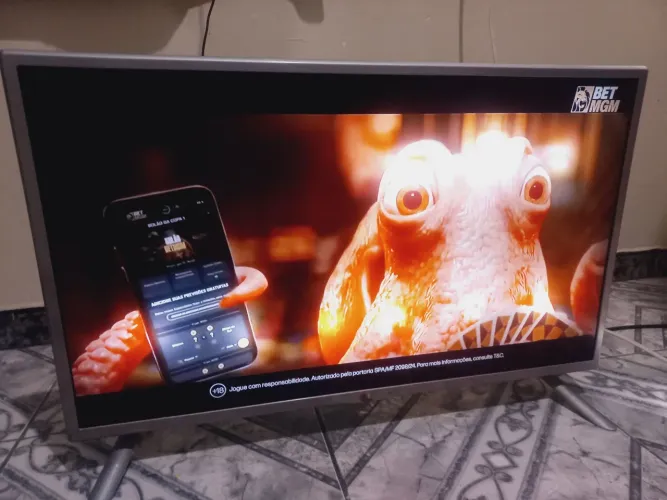 TV LED 32" LG HDMI / USB / CONVERSOR DIGITAL