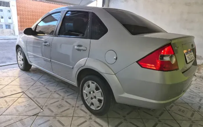 Ford Fiesta Sed. 1.6 8V Flex 4P 2009