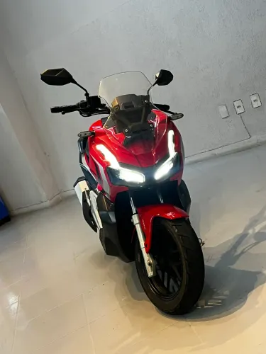 HONDA ADV 150