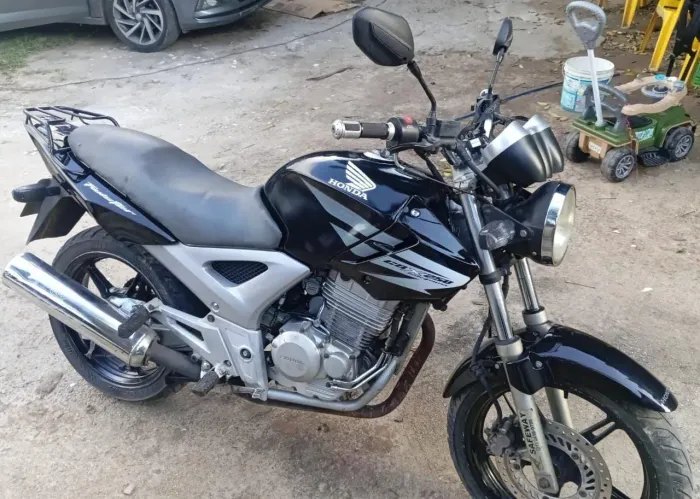 CBX Twister 250 2005