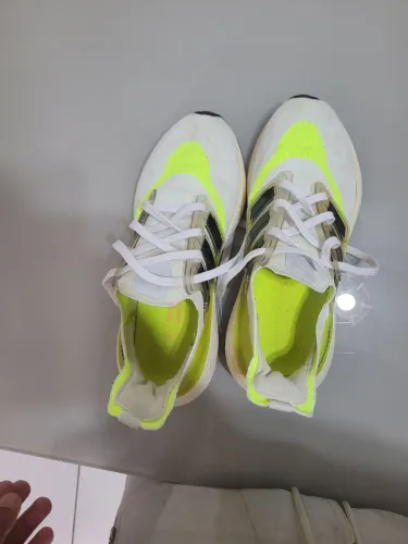 Tênis adidas ultraboost