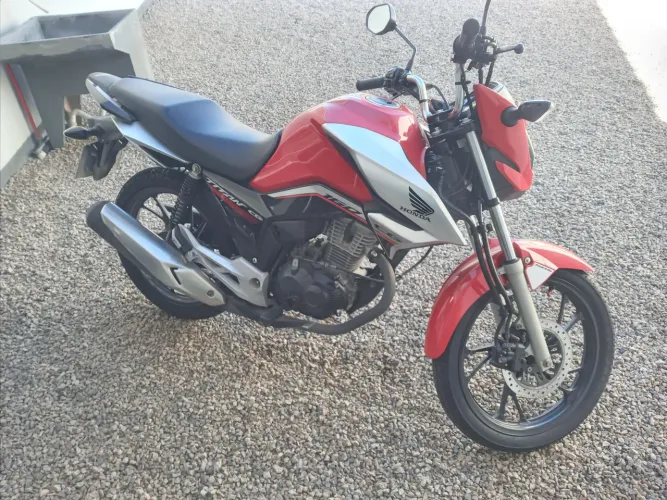 CG TITAN 160 EDIÇÃO 40ANOS