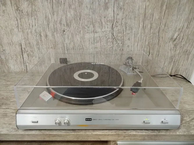 Toca disco CCE dd 7000 Kenwood.n gradiente, technics, polyvox, Sony, Pioneer.