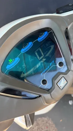 Honda biz 2023 única dona .