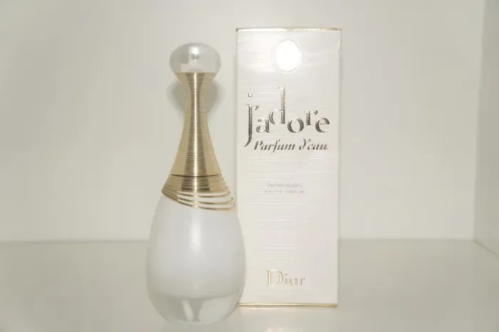 perfume j'adore parfum d'eau