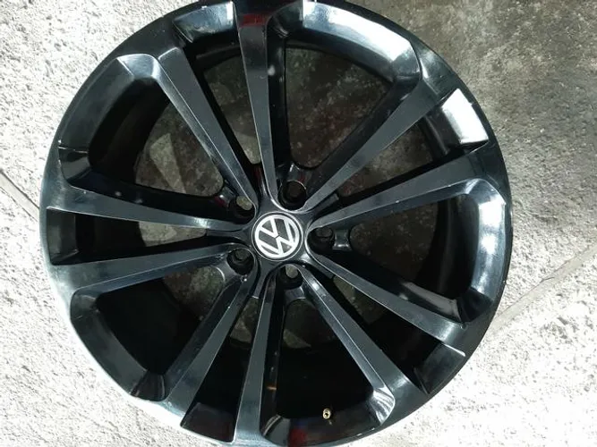 Roda aro 18 Volkswagen Fox Preta brilhante 5X100 Jogo usado