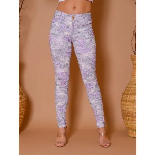 NOVA: Calça skinny color com elastano M