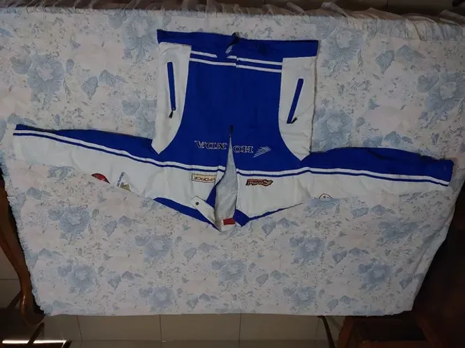Jaqueta nylon antiga moto Honda década 80 rara só venda não troco por nada 