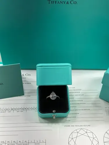 anel solitario tiffany & co. 