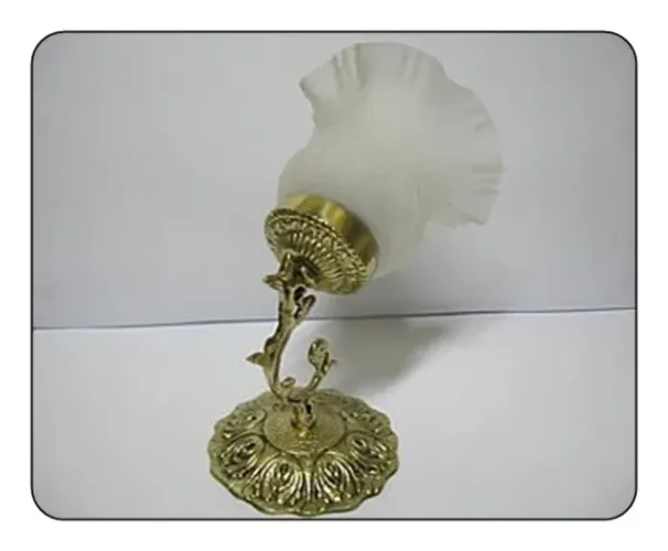 arandela em bronze com tulipa caracol