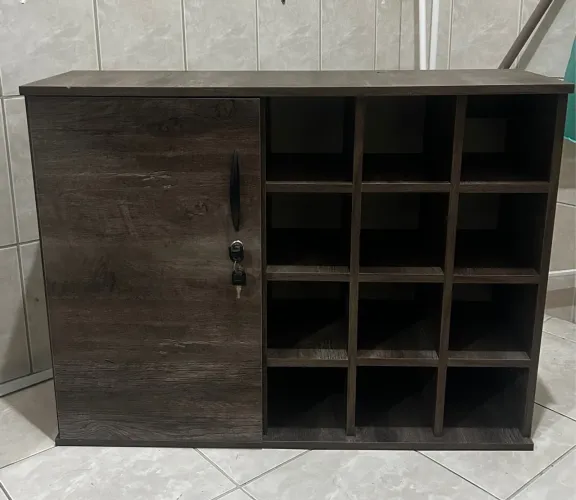 Armário 12 Nichos
