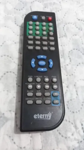 Controle remoto Eterny usado.