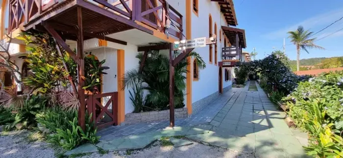 Pousada com 21 quartos à venda em Ponta das Canas por R$3.800.000,00