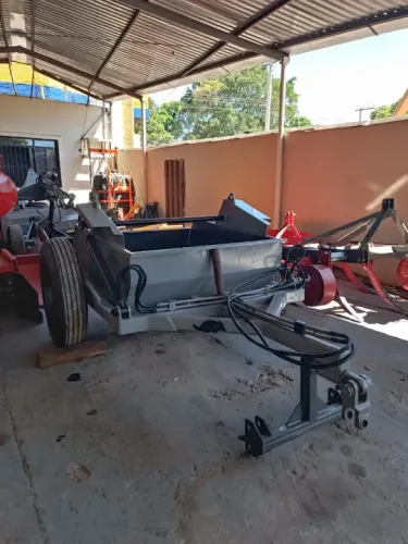 Screaper ( Raspadeira Agrícola) 1.5 metros TATU Semi Nova!!