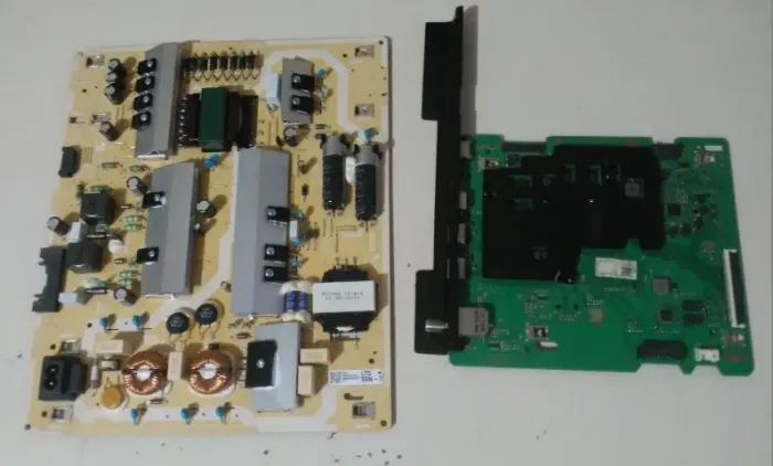 VENDO PLACAS PRINCIPAL-FONTE-LEDS DA TV LED SMART SAMSUNG DE 75 POLEGADAS