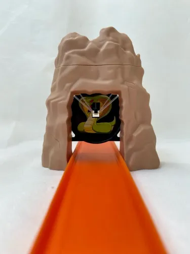 Pista HOT WHEELS - Caverna da Cobra