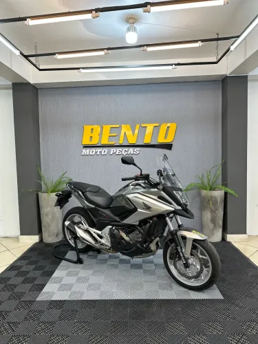 Nc 750 X 2017 Prata