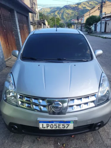 Livina Prata Raridade com GNV