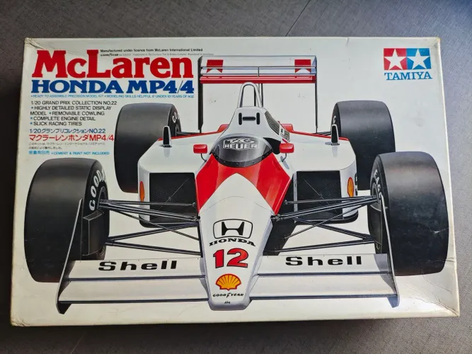 Kit de Plastimodelismo Tamiya McLaren MP4/4 1:20 - Ayrton Senna 1988