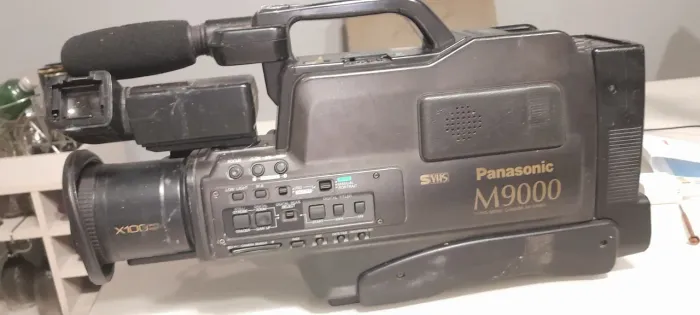 Filmadora Panasonic M9000