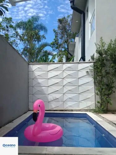 Casa em condomínio à venda em Cambury - São Sebastião-SP: 3 quartos, 1 suíte, 2 salas, 4 b