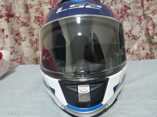 Capacete TAM 56 LS2 FF397 Vector Evo Interceptor - Azul e Vermelho