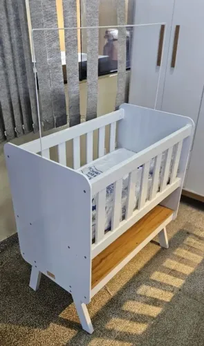 MINI BERÇO (COLCHÃO INCLUSO)
