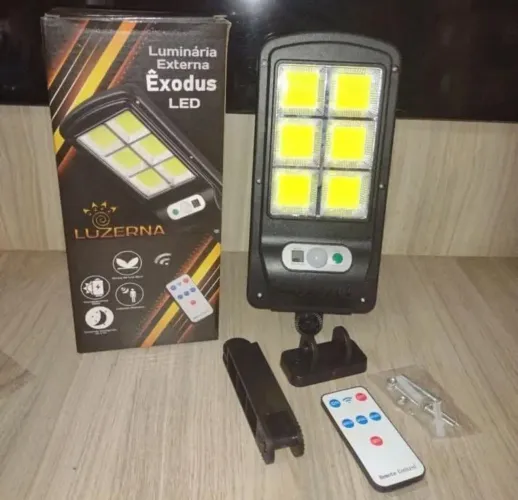 Refletor solar com controle 