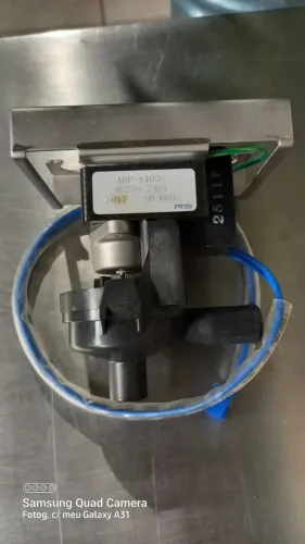 Bomba dreno cj água 220v hitach para Ar Condicionado