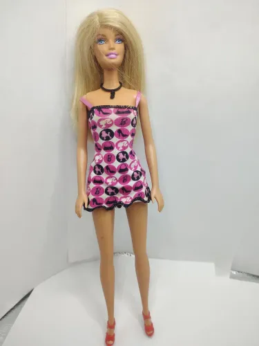 Boneca Barbie Original com Vestido Fashion cx51