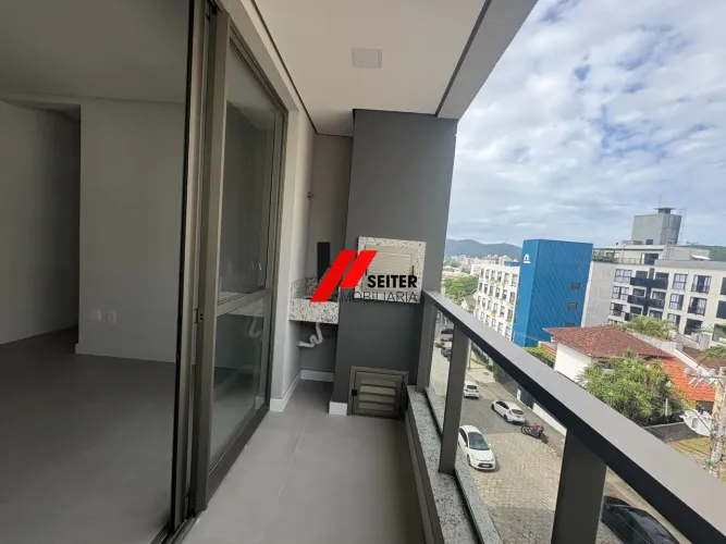 Apartamento novo de 3 dormitorios a venda proximo da UFSC no bairro Carvoeira