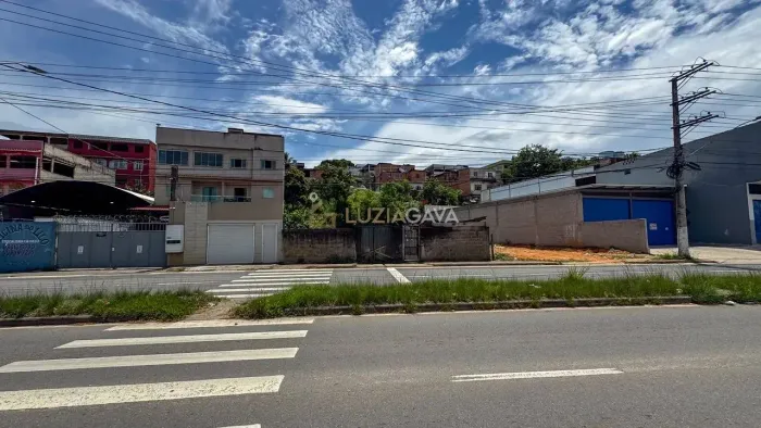 Lote à venda com 378,00m² na Av. Alice Coutinho no bairro Maracanã em Cariacica.