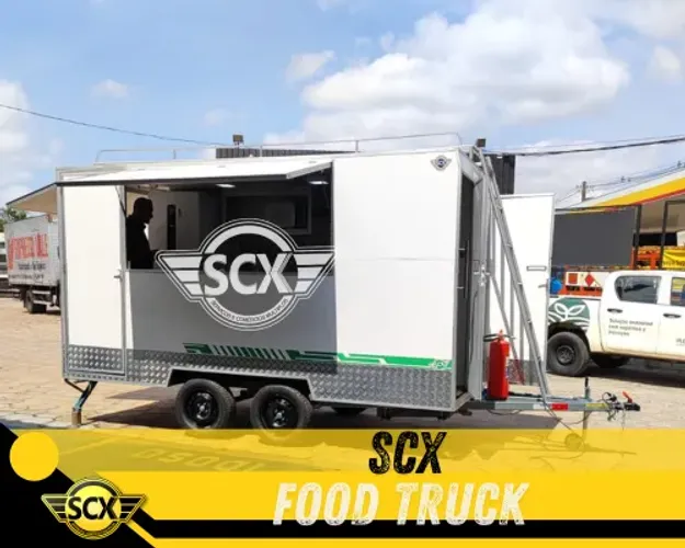 Reboques-Carretinhas e Food truck Cozinha Industrial e Banheiro