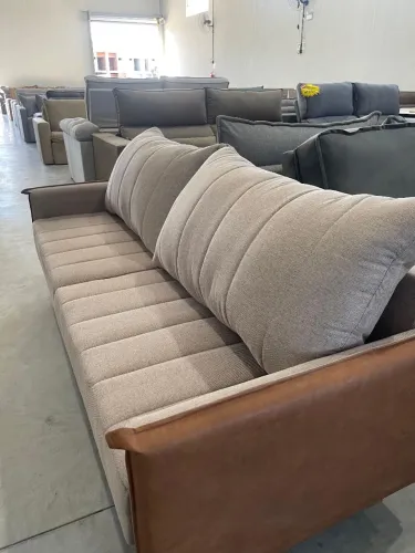 SOFÁ NOVO lindo