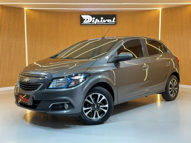 Chevrolet Onix Hatch LTZ 1.4 8V Flex Power Aut. 4P 2015