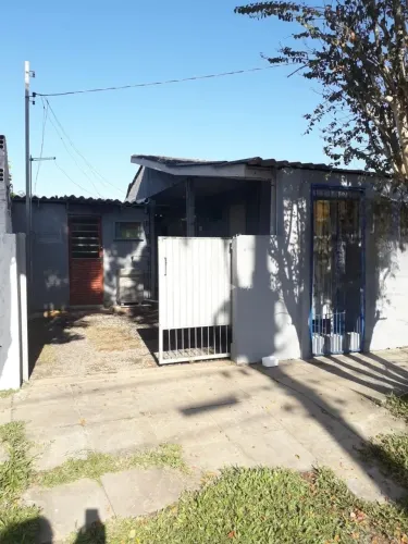 Casa térrea 2 dormitórios no Loteamento Urubatan Aberta dos Morros Zona Sul de POA/RS