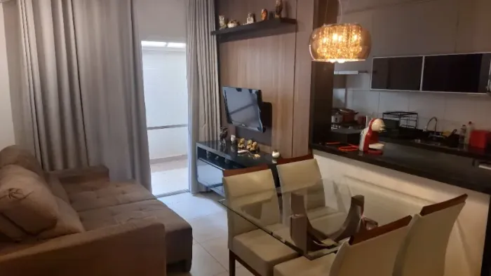 Apartamento térreo 02 quartos c/ suíte e quintal privativo - Vaga coberta - Ribeirão Preto