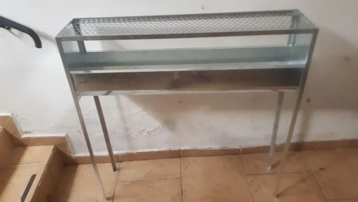 Comece seu próprio negócio. Churrasqueira para espetinhos. 